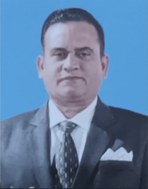 Dr. Navneet Dwivedi